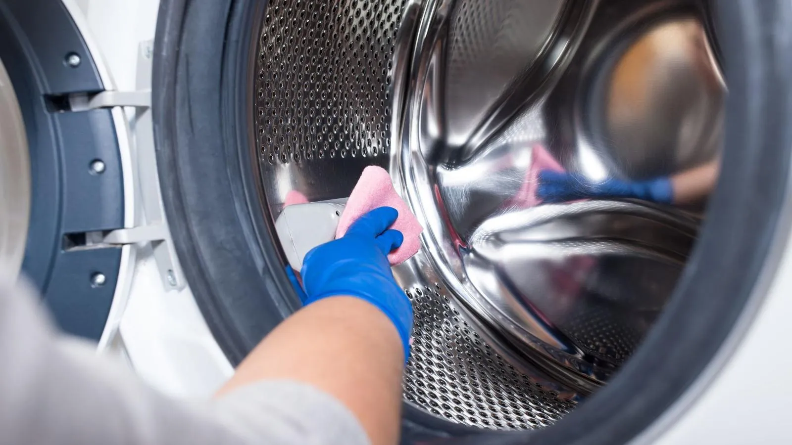 How to Clean Your Washing Machine in 30 Minutes or Less